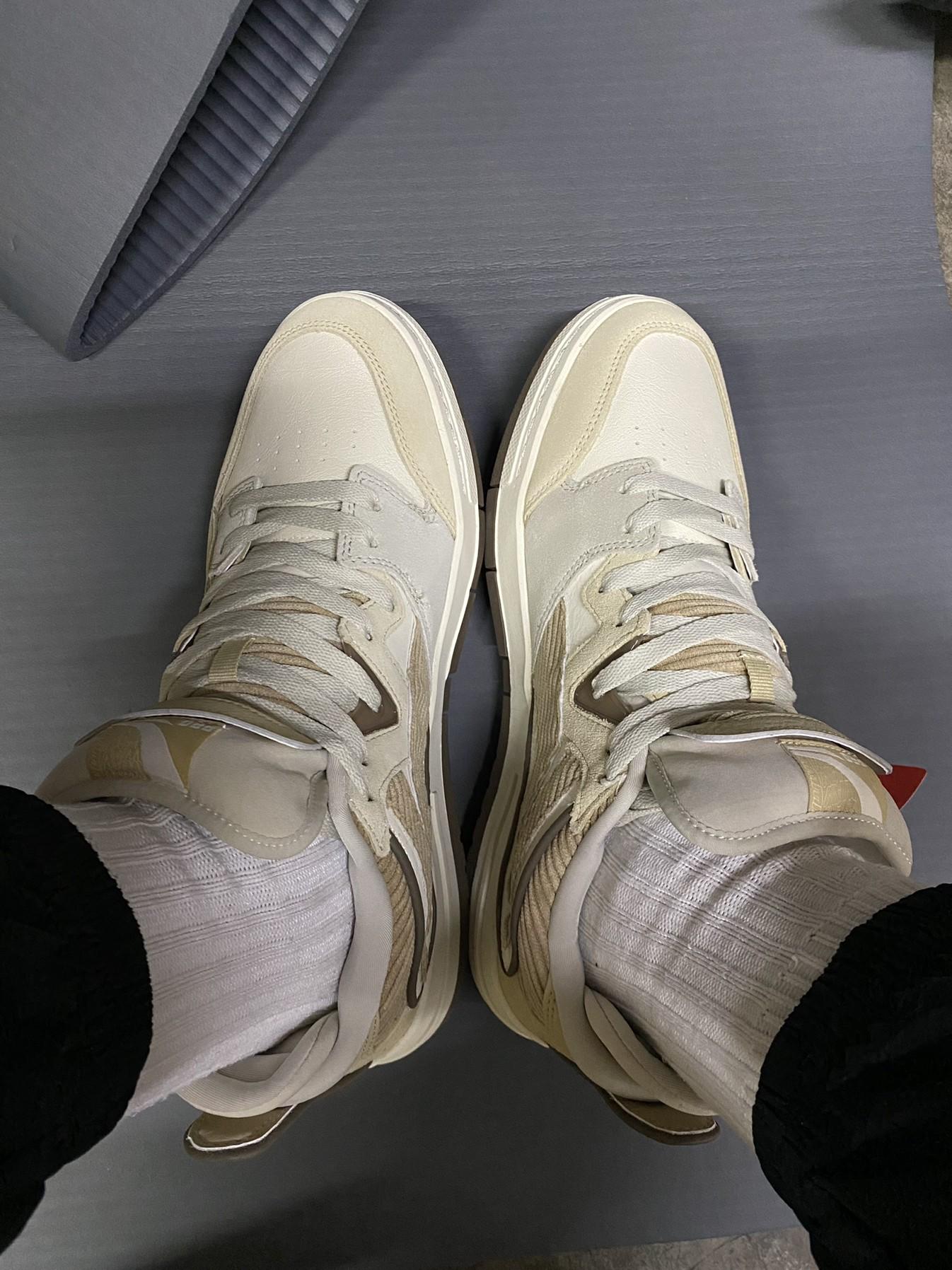 李宁惟吾pro,舒适耐看